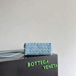 Picture of Bottega Veneta Handbags _SKUfw237689328fw